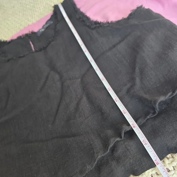 KLd | Large | Black Sleeveless Raw Hem Crop Top - Picture 8 of 9